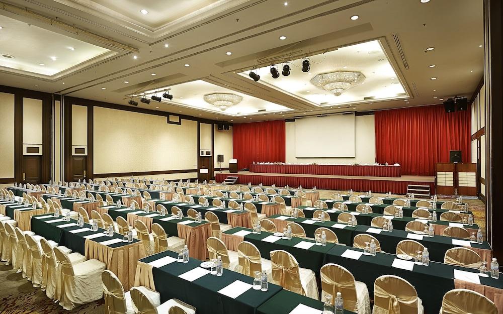 Hotel Berjaya Penang 4*