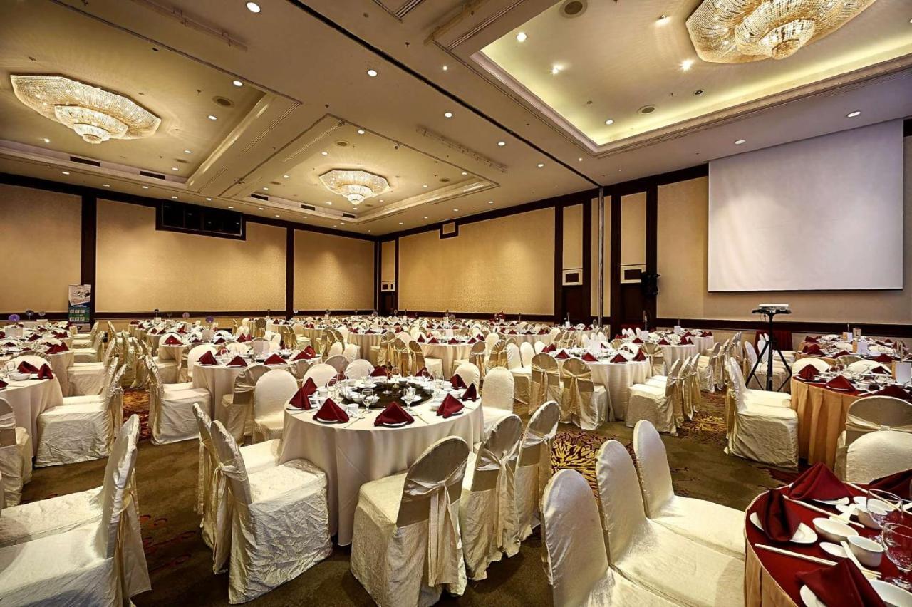 Berjaya Penang Hotel 4*